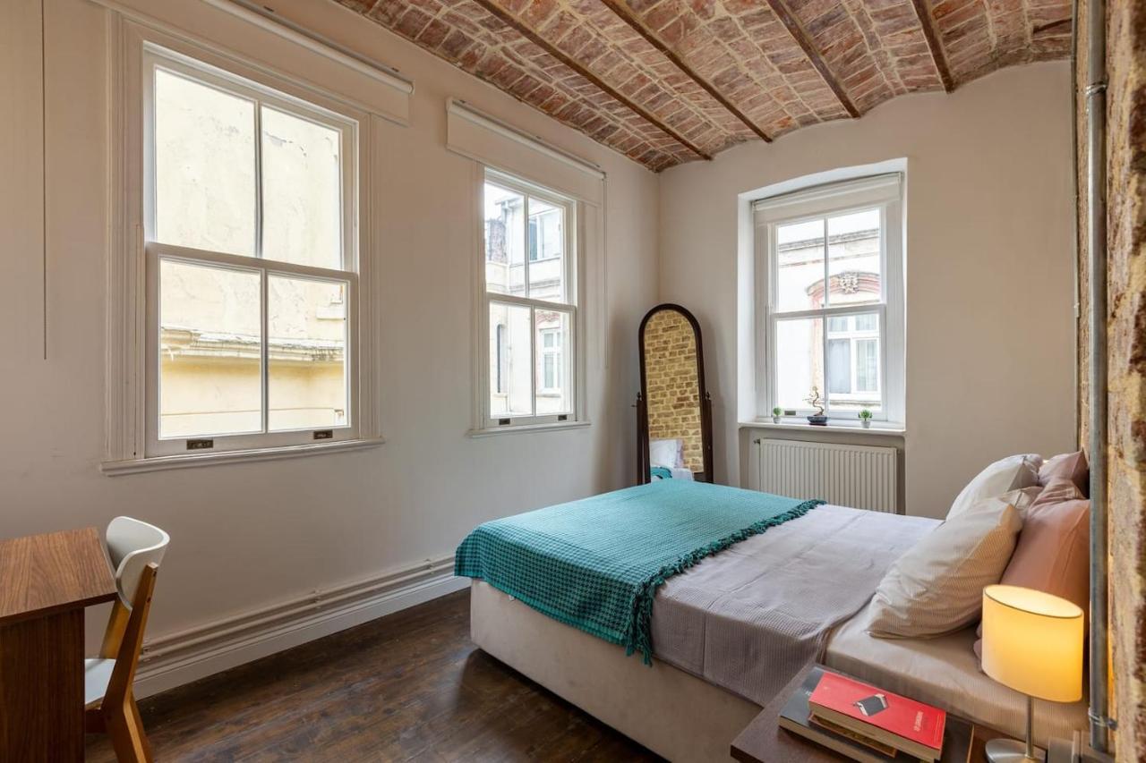 Renovated Apartment At The Heart Of Istanbul With Huge Terrace Zewnętrze zdjęcie